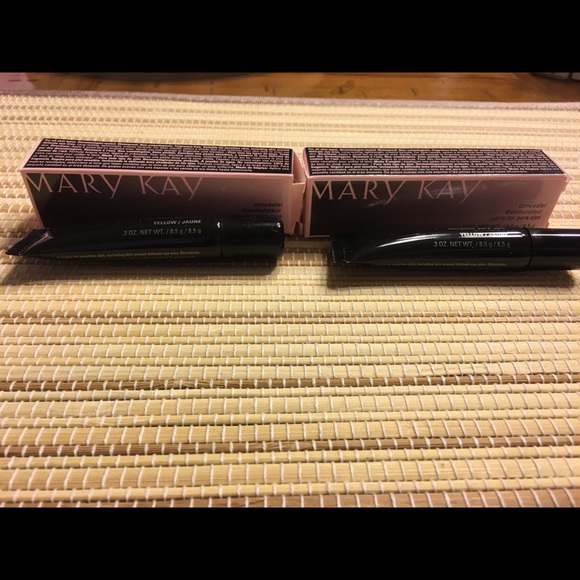 Mary Kay Concealer-Yellow - Picture 1 of 2
